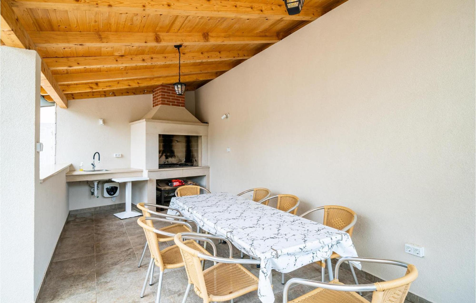 Nice Apartment In Dubrovnik With Kitchen Buitenkant foto