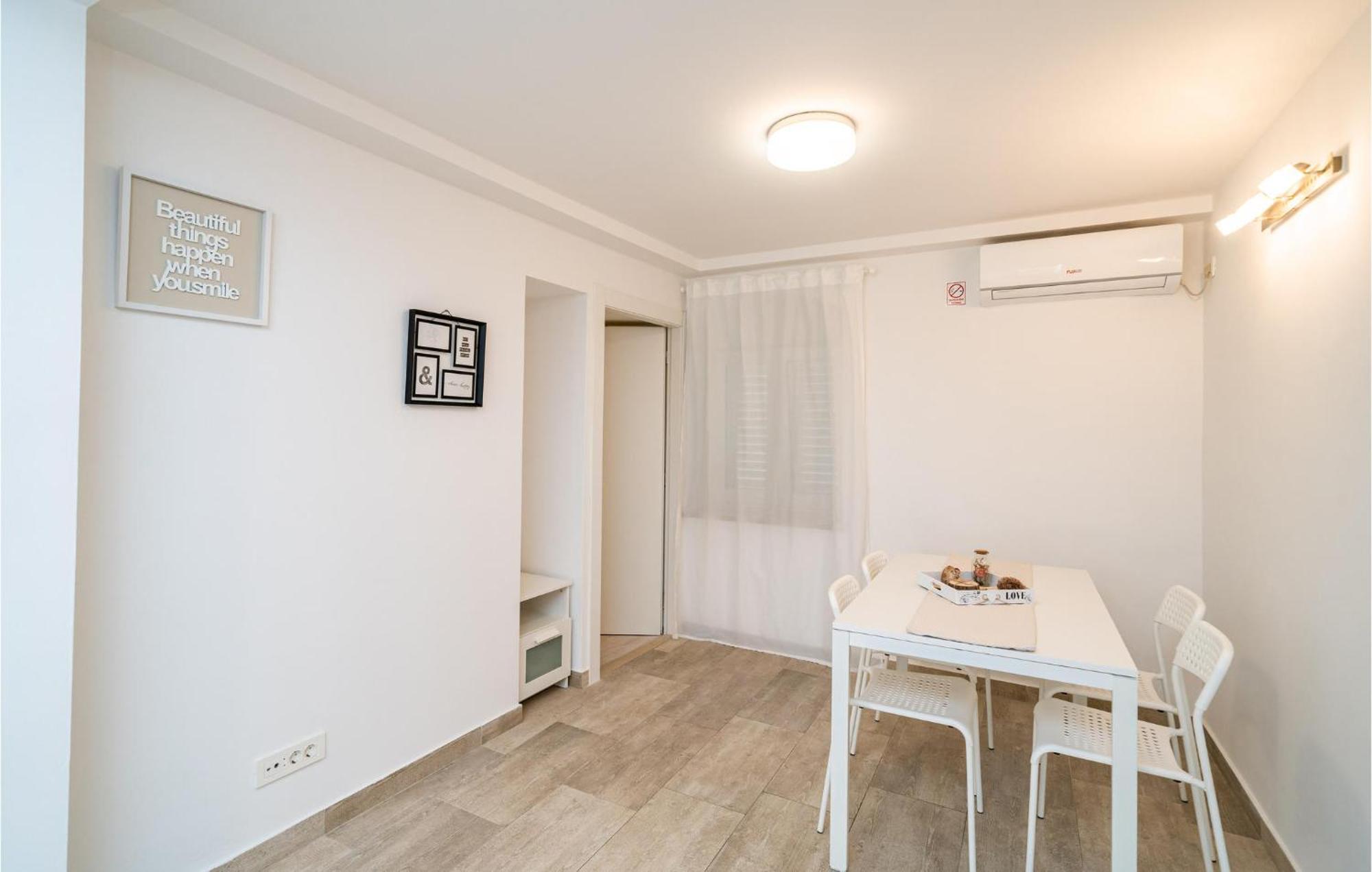 Nice Apartment In Dubrovnik With Kitchen Buitenkant foto
