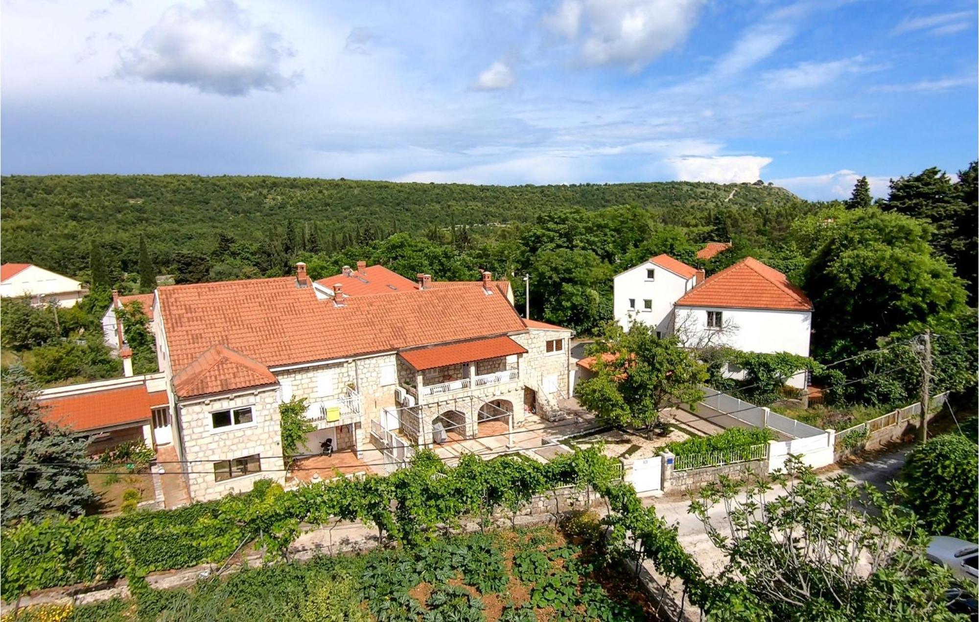 Nice Apartment In Dubrovnik With Kitchen Buitenkant foto