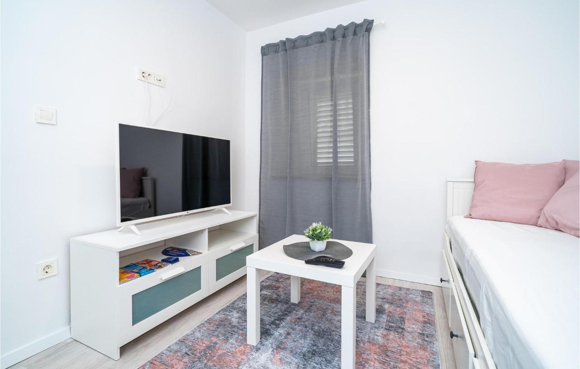 Nice Apartment In Dubrovnik With Kitchen Buitenkant foto