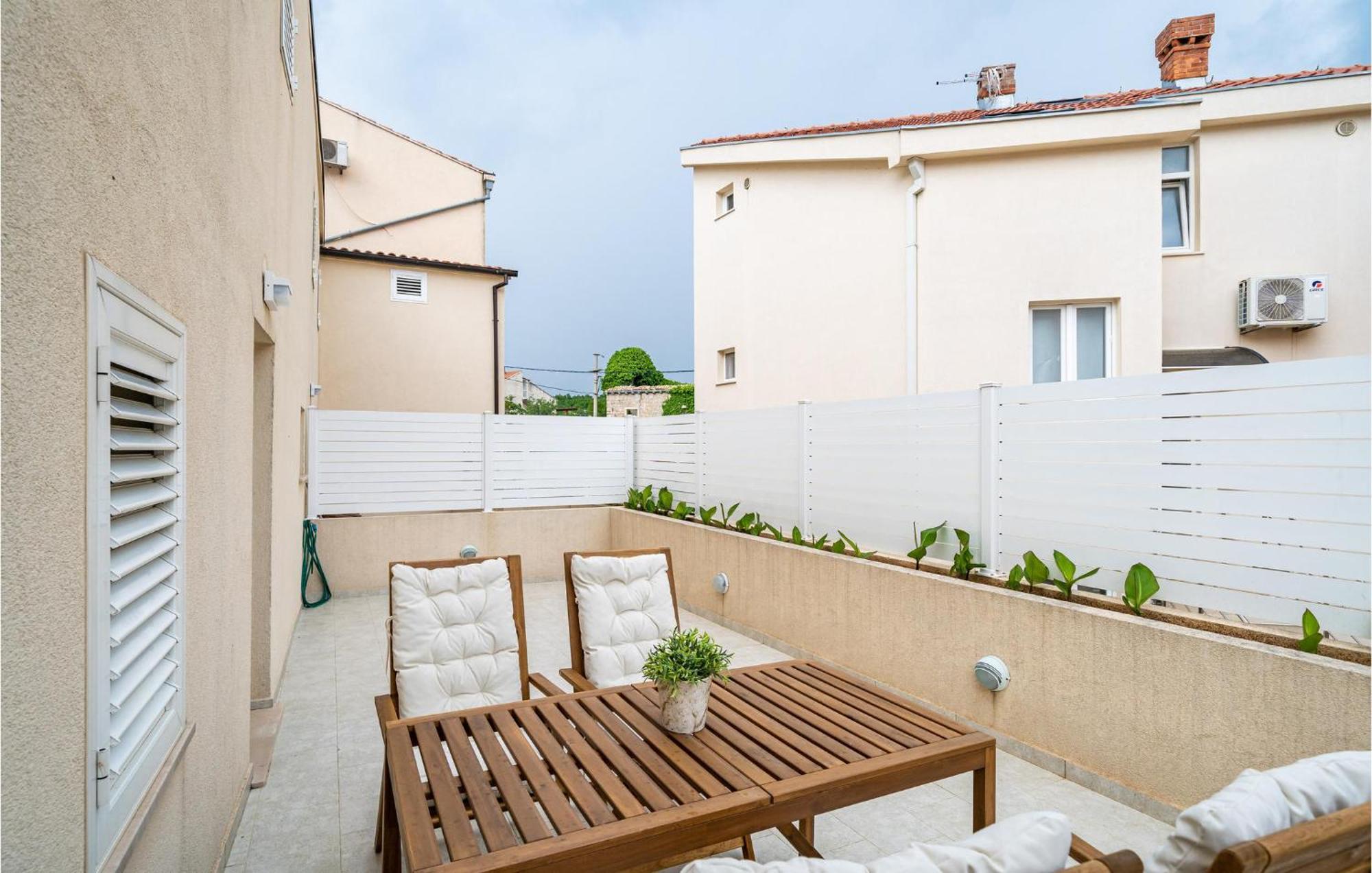 Nice Apartment In Dubrovnik With Kitchen Buitenkant foto
