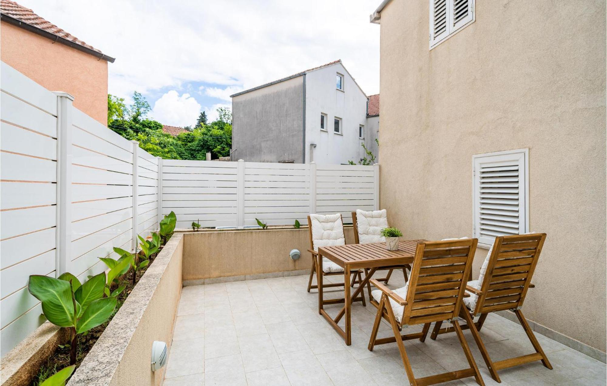 Nice Apartment In Dubrovnik With Kitchen Buitenkant foto